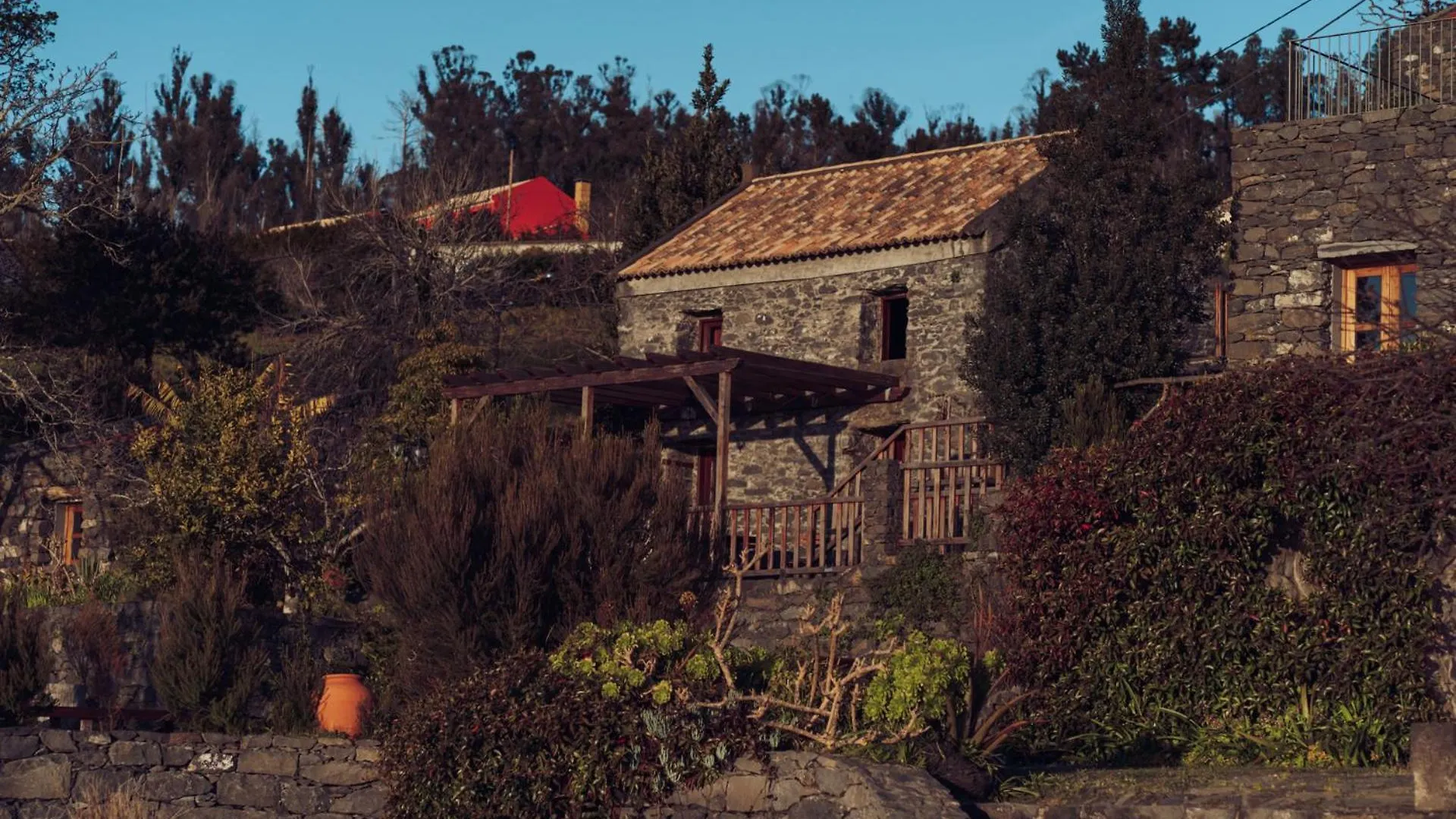 Casas Da Levada Vila Ponta do Pargo Alojamento de Turismo Rural